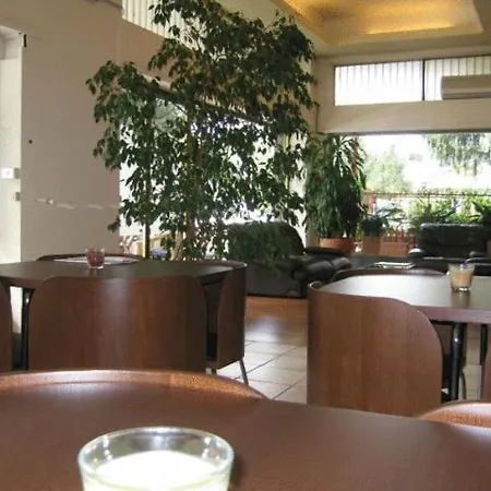 Firenze 3* 사론노