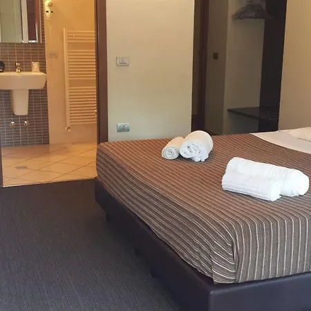 Firenze 3* 사론노